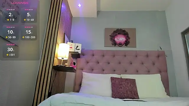 luna  dance online show from October 7, 5:34 am