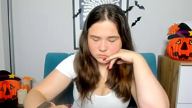 Snapshot of IsabellCharm chatting on October 23, 12:44 pm IsabellCharm online show from October 23, 12:44 pm