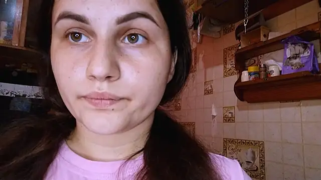 Snapshot of DierdreCousineau chatting on September 20, 11:19 am DierdreCousineau online show from September 20, 11:19 am