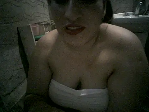 Snapshot of Selene_DiosaGriega14 chatting on September 14, 8:40 pm Selene DiosaGriega14 online show from September 14, 8:40 pm