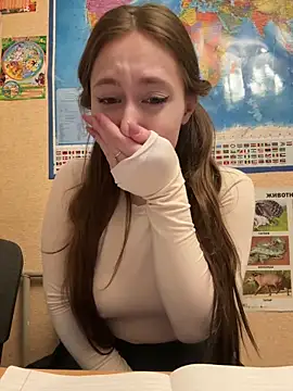 FroggyAnna online show from March 18, 5:07 pm