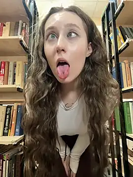 FroggyAnna online show from March 25, 6:33 pm