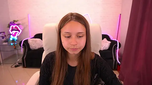 AnnaPearl online show from September 20, 1:42 pm