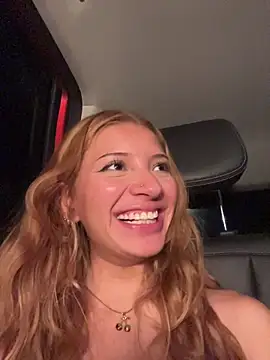 PussyLoversShow online show from October 18, 11:28 pm