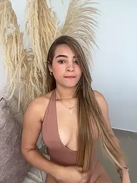 Alana cox  online show from December 21, 9:19 pm