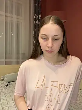 sssweety girlll online show from September 15, 4:14 pm