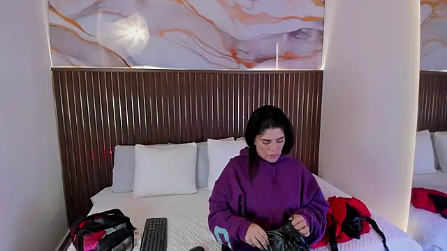 Snapshot of Roxie-NS chatting on September 25, 12:26 pm Roxie-NS online show from September 25, 12:26 pm