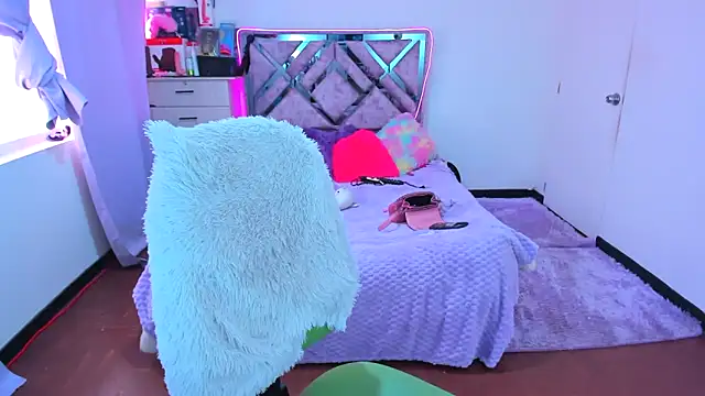 Snapshot of Luna_Analya chatting on October 27, 1:17 pm Luna Analya online show from October 27, 1:17 pm