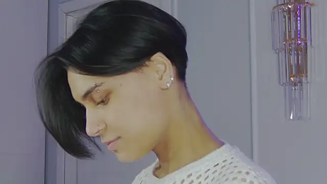 Snapshot of VioletAsh chatting on September 29, 4:39 am VioletAsh online show from September 29, 4:39 am