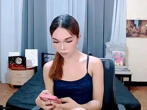 aelinhot online show from October 12, 9:33 am