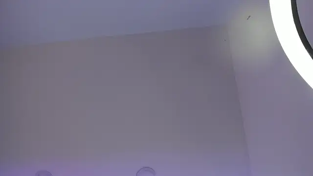 Snapshot of NashuaBell chatting on September 24, 6:29 pm NashuaBell online show from September 24, 6:29 pm