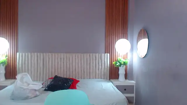 MiaLux5 online show from October 18, 2:09 pm