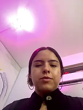 EmilyHarperr online show from October 22, 11:37 am