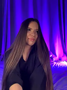 Chloe loo online show from September 19, 7:02 pm