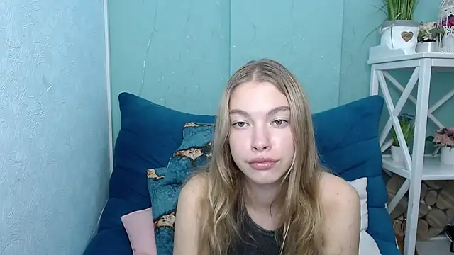 CassieDi online show from September 11, 4:57 am