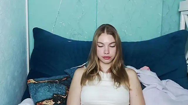 CassieDi online show from September 13, 5:15 am