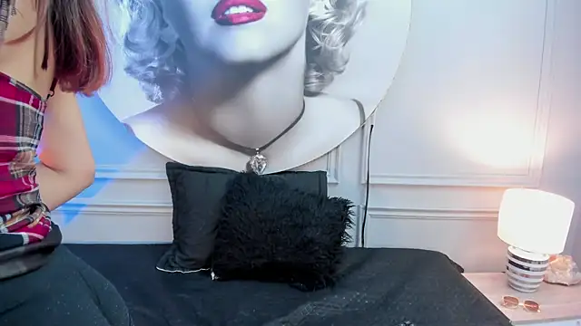 amyleen  online show from September 12, 8:49 pm