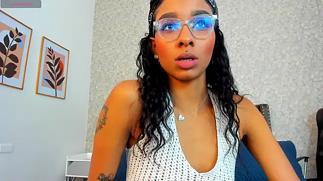 Snapshot of Cataleya_Wayne chatting on September 12, 8:16 pm Cataleya Wayne online show from September 12, 8:16 pm
