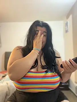 Tokio Sakura online show from April 4, 9:13 pm