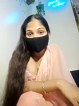 Snapshot of TheSassyGirl7 chatting on September 18, 5:33 pm TheSassyGirl7 online show from September 18, 5:33 pm