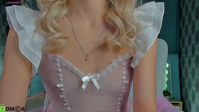 Aurora Bennet online show from October 9, 12:59 am