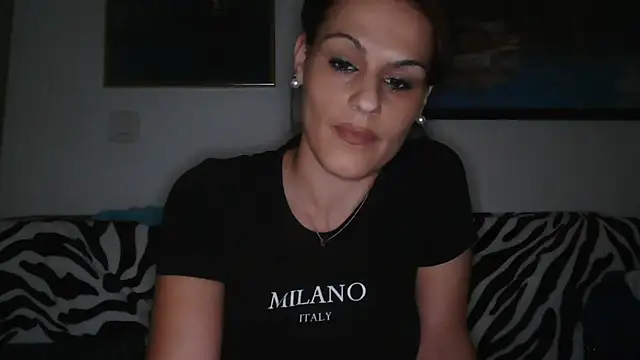 Snapshot of yumara351 chatting on October 6, 11:05 am yumara351 online show from October 6, 11:05 am