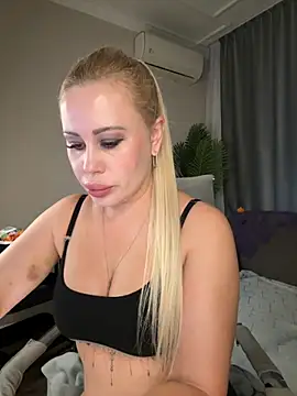 SteflerMonny  online show from November 1, 5:22 am