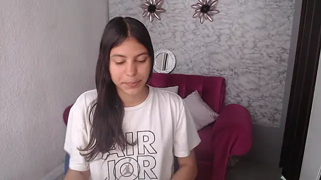 Snapshot of Evagirl69 chatting on September 17, 6:39 pm Evagirl69 online show from September 17, 6:39 pm