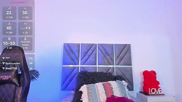 Snapshot of AlombraMorris chatting on October 4, 2:11 pm AlombraMorris online show from October 4, 2:11 pm