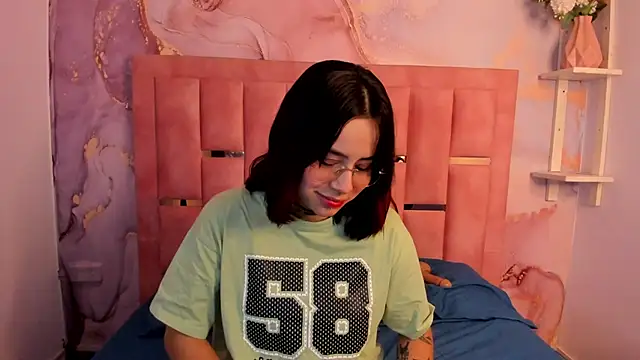 Nixielee   online show from September 13, 3:25 am