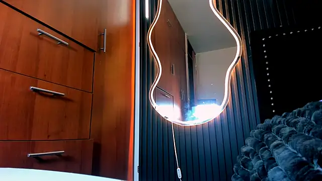 Snapshot of scarletr_red chatting on September 25, 10:40 pm scarletr red online show from September 25, 10:40 pm