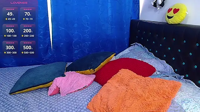 Snapshot of melikaronit2 chatting on October 17, 6:00 pm melikaronit2 online show from October 17, 6:00 pm