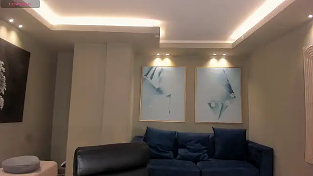 Snapshot of LeahNovac chatting on September 12, 2:02 pm LeahNovac online show from September 12, 2:02 pm