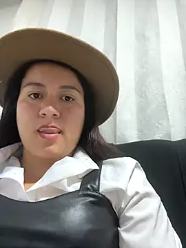 Leonis 0 online show from October 18, 2:47 am