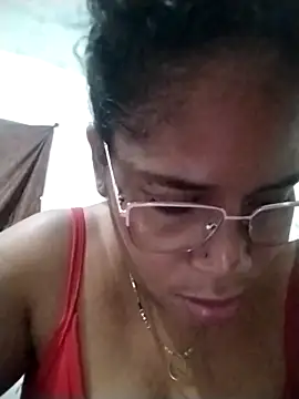 Snapshot of Big_ass_submissive chatting on October 19, 12:34 am Big ass submissive online show from October 19, 12:34 am