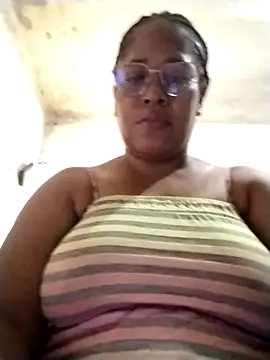 Snapshot of Big_ass_submissive chatting on September 24, 6:51 pm Big ass submissive online show from September 24, 6:51 pm