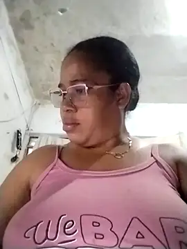 Snapshot of Big_ass_submissive chatting on October 24, 12:23 pm Big ass submissive online show from October 24, 12:23 pm