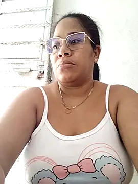 Snapshot of Big_ass_submissive chatting on November 1, 3:38 pm Big ass submissive online show from November 1, 3:38 pm