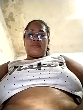 Snapshot of Big_ass_submissive chatting on October 2, 12:43 pm Big ass submissive online show from October 2, 12:43 pm