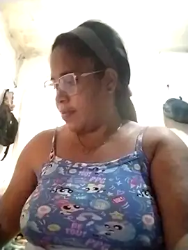 Snapshot of Big_ass_submissive chatting on October 31, 3:27 pm Big ass submissive online show from October 31, 3:27 pm