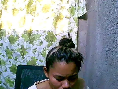 Sweeetgurll online show from September 15, 4:10 am