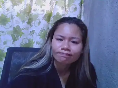 Sweeetgurll online show from September 12, 11:45 pm