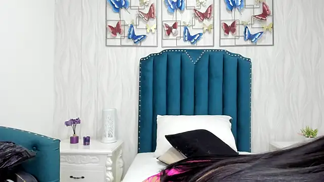 Snapshot of Alison_Carde05 chatting on October 3, 8:14 pm Alison Carde05 online show from October 3, 8:14 pm