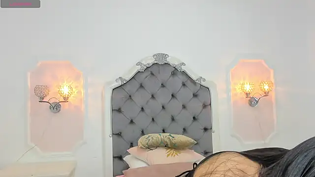 Snapshot of Alison_Carde05 chatting on September 19, 7:57 pm Alison Carde05 online show from September 19, 7:57 pm