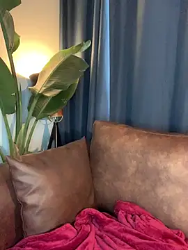 Snapshot of Canneela chatting on October 2, 3:17 pm Canneela online show from October 2, 3:17 pm