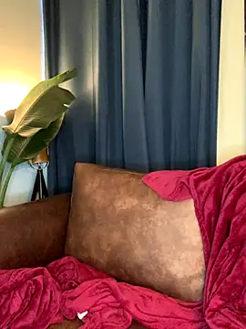 Snapshot of Canneela chatting on October 1, 1:05 pm Canneela online show from October 1, 1:05 pm