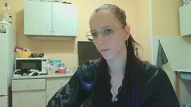 Lucy Divine online show from September 18, 8:40 pm