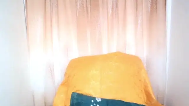 Indianpeaches online show from October 27, 5:58 am