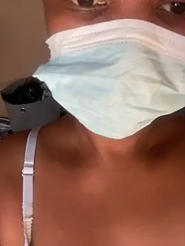 AZURUchan7 online show from October 21, 7:45 am