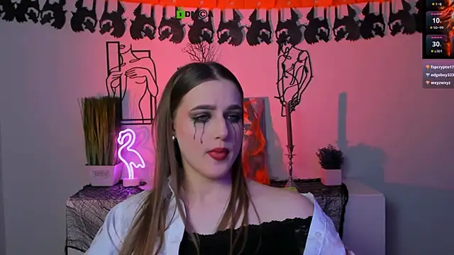 luna tin online show from October 31, 2:13 am